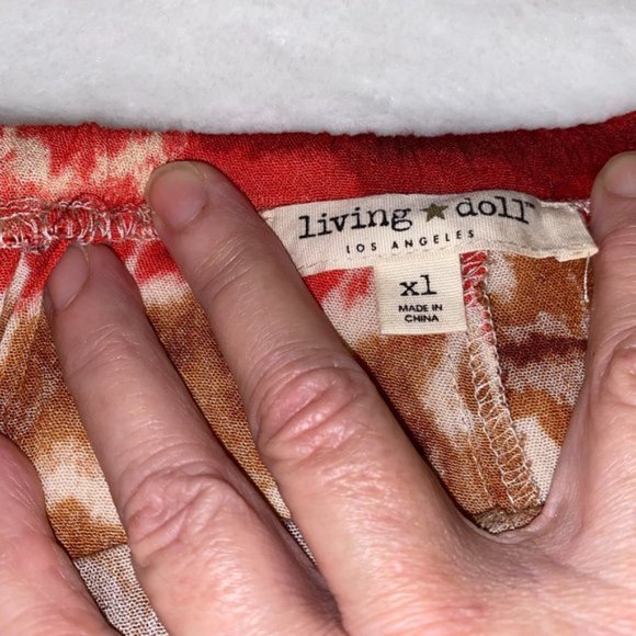 - Living Doll boho tie dye shorts XL EUC - Picture 3 of 4